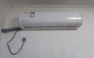 家庭中普通深夜福利电影和中央深夜福利电影那個更受歡迎？